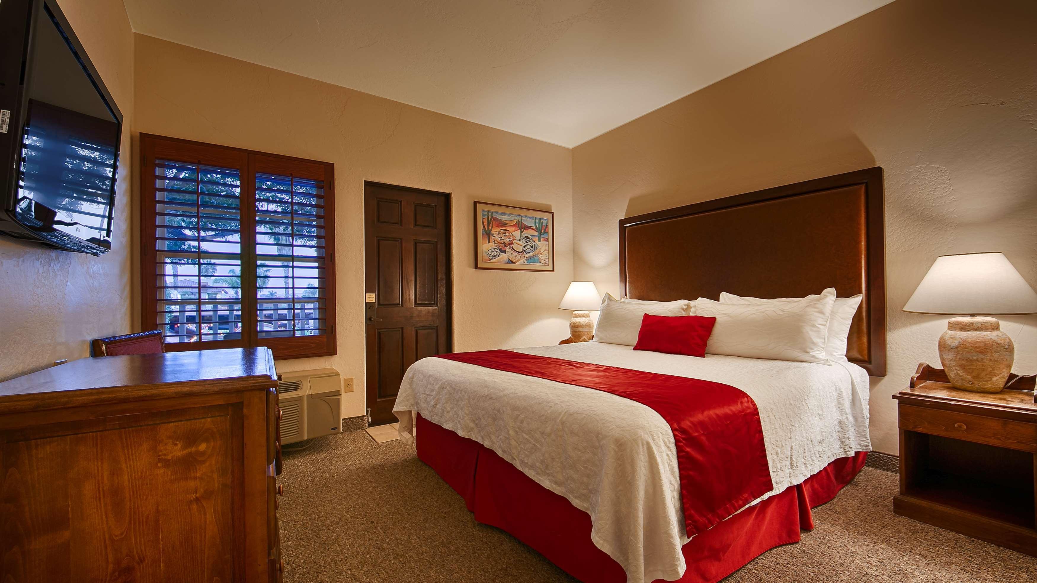 Western Hacienda Old Town Hotel 3*